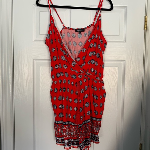 Red and blue print romper - Picture 2 of 3